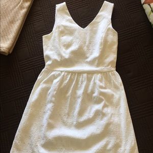 Cute, white dress by kensie.  Great details!